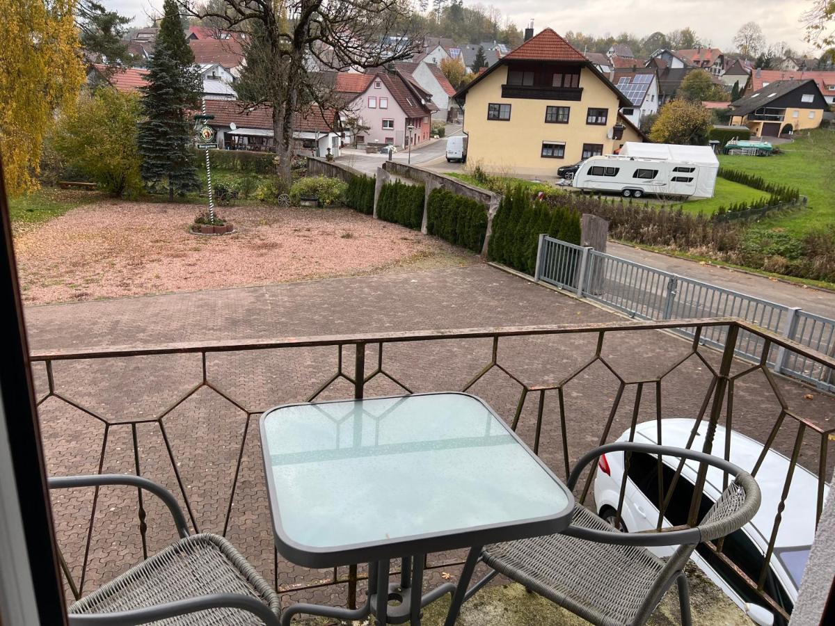 Hotel Hirsch Fluorn-Winzeln Exteriör bild