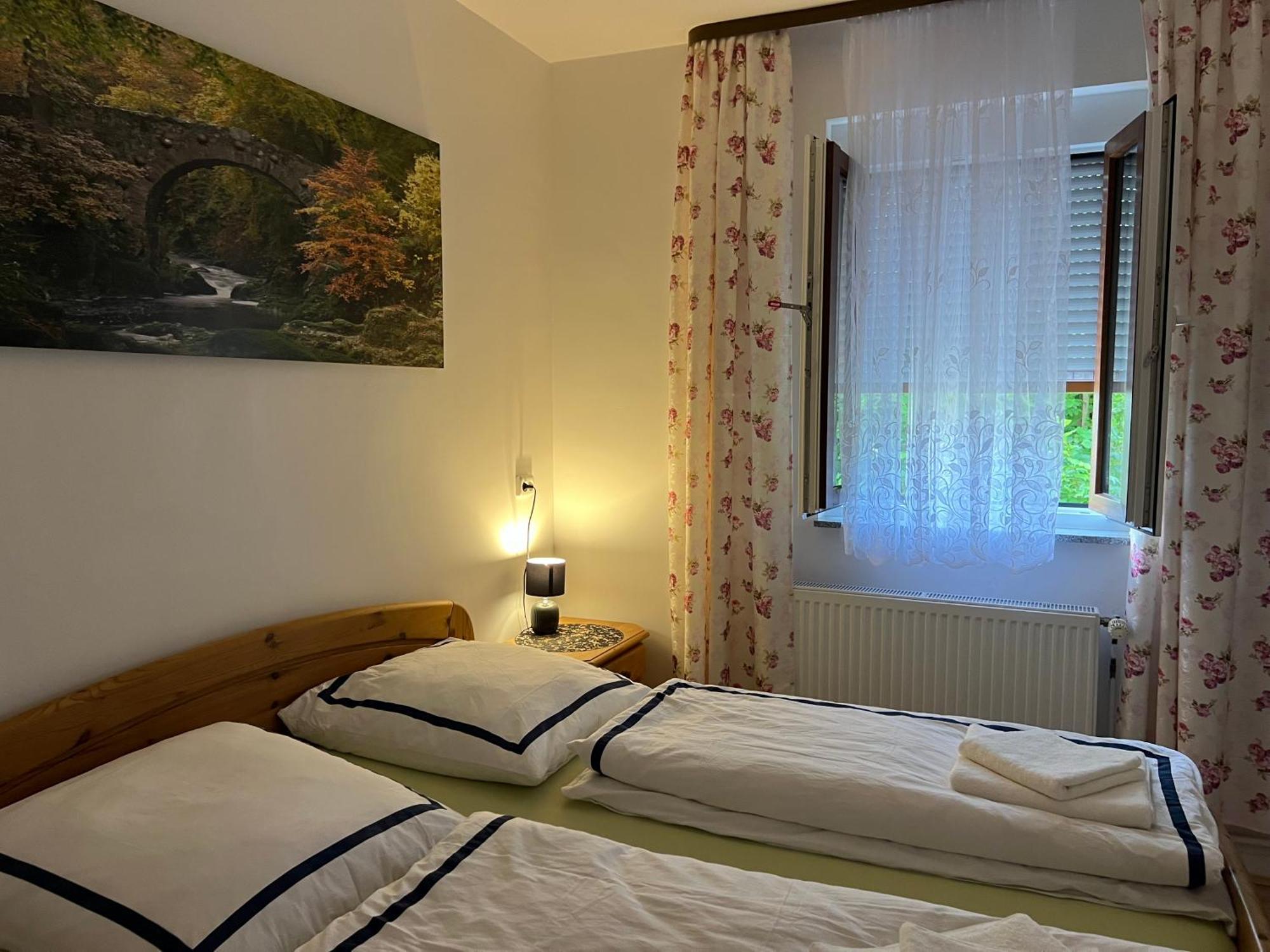 Hotel Hirsch Fluorn-Winzeln Exteriör bild